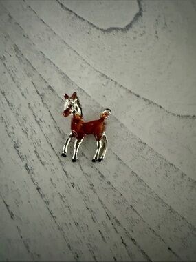 Silver and Brown Horse Pin Lapel Brooch w/red eye